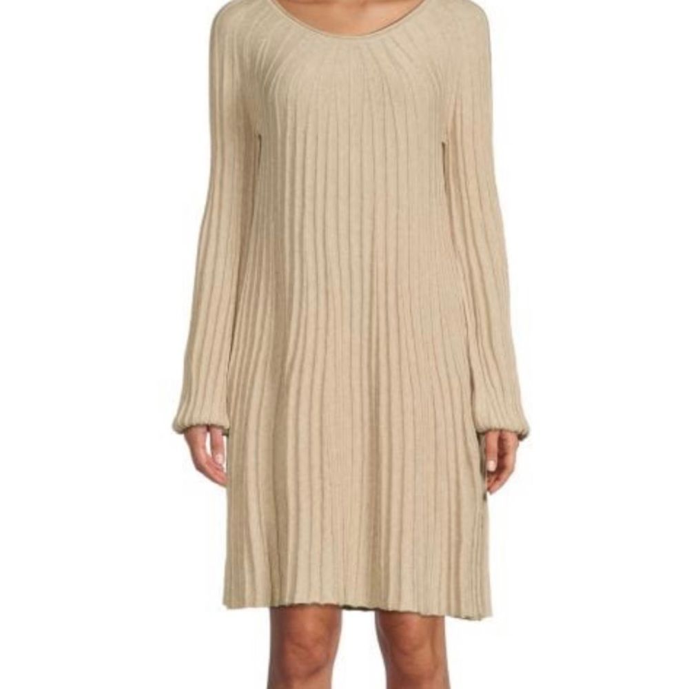 MAX STUDIO
Pleated Sweater Dress -Size Small 